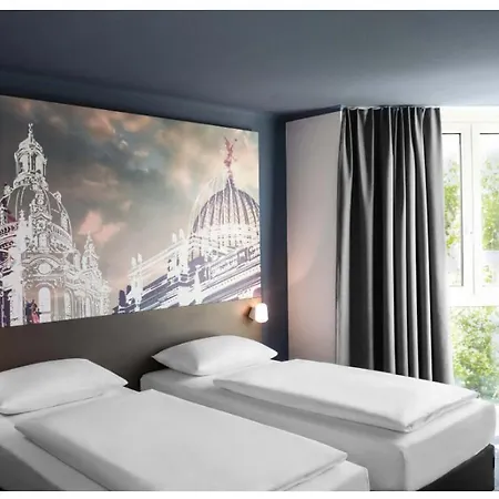 City-sued Hotel